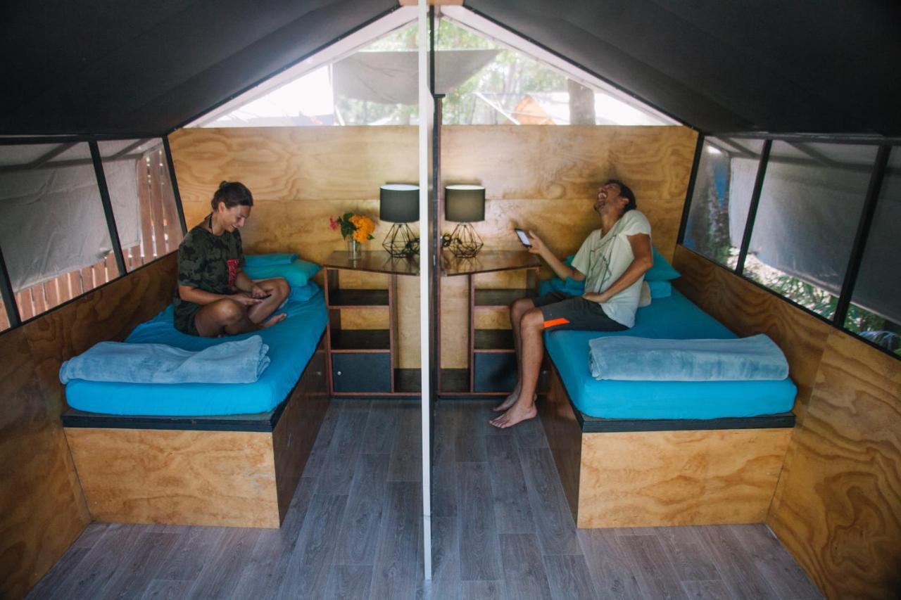 Dougies Backpackers Resort Port Douglas Exterior photo